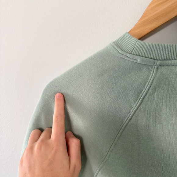 Universal Threads Sage Green Crewneck Sweatshirt - Picture 7 of 9